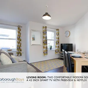 Candler - 3 Bedroom Townhouse With Parking - Patio Area & Seating Holiday home